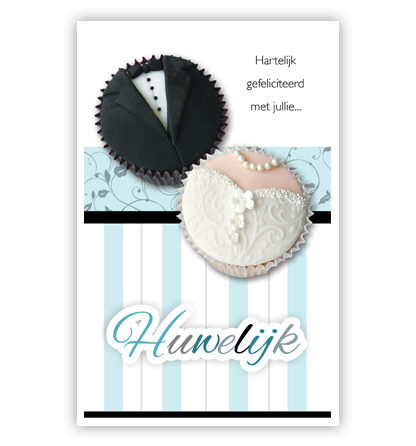 Cupcakes in de vorm van smoking en trouwjurk Cupcakes in de vorm van smoking en trouwjurk
