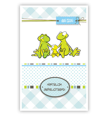 Kikkerpaartje met baby, schildje met felicitatie Kikkerpaartje met baby, schildje met felicitatie