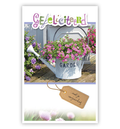 witte gieter met roze bloemen